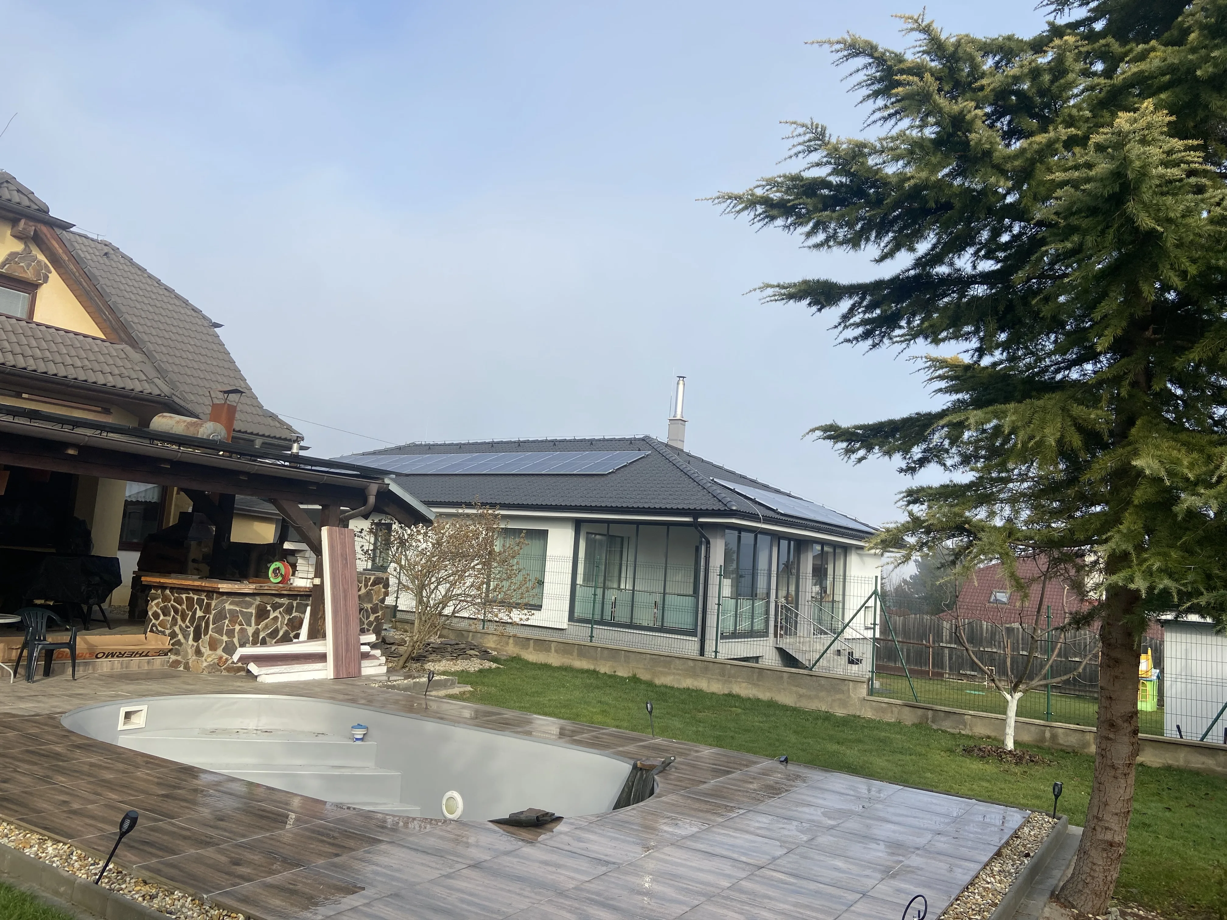 SOLARTECH - Kontaktujte nás pre fotovoltické riešenia